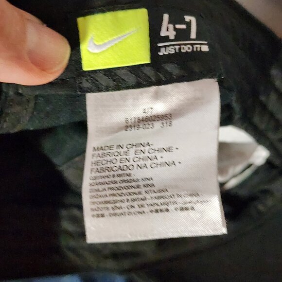 Nike Black with White Swoosh Youth Adjustable Just Do It Baseball Cap Size 4-7 - Picture 13 of 16